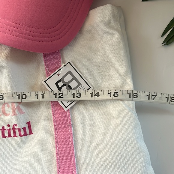 Women’s pink and white canvas tote and Barbie hat one size - Picture 6 of 10